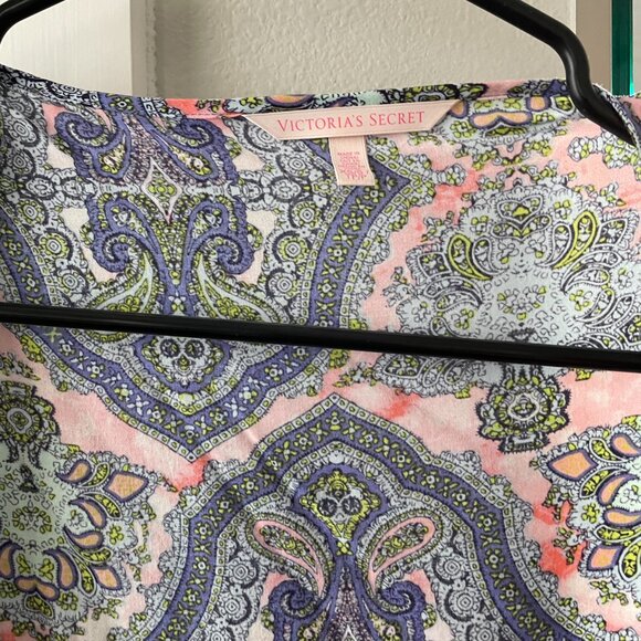Victoria's Secret Fringed Paisley Swim Cover Up - Picture 2 of 4